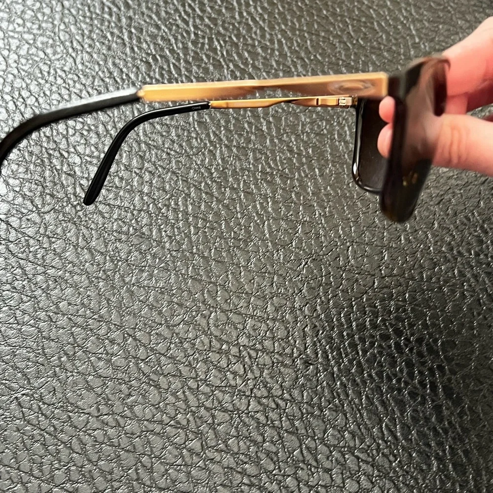 Sunglasses - Picture 4 of 11